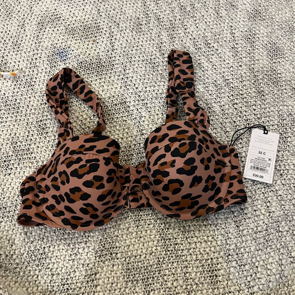 NWT shade and shore swim top